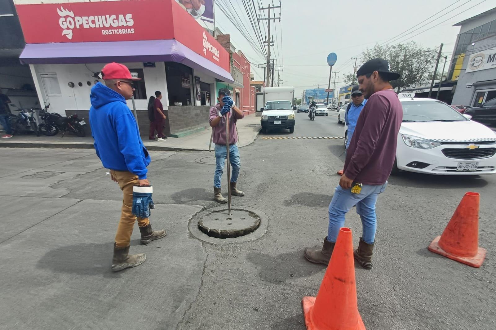 Se informa que Interapas mantendrá trabajos de limpieza sobre avenida Vasco de Quiroga.