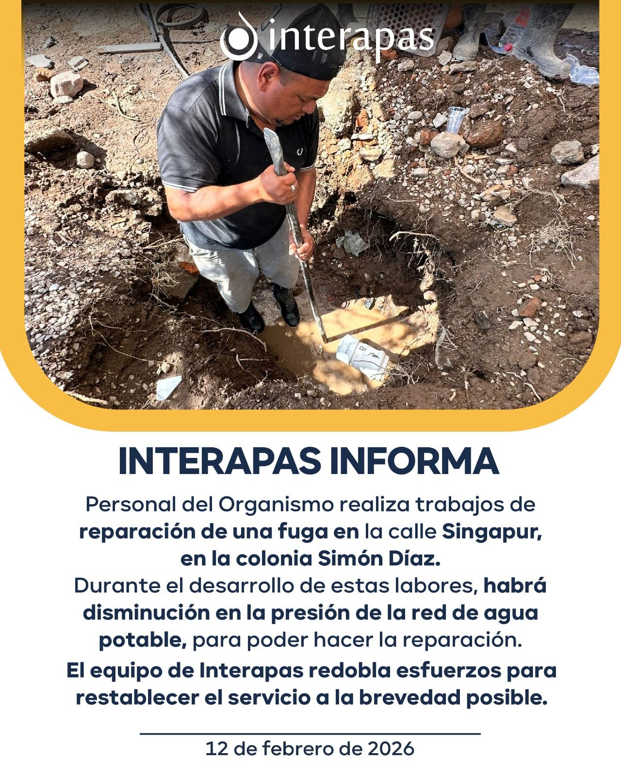 Interapas repara fuga de agua en la calle Singapur de la colonia Simón Díaz