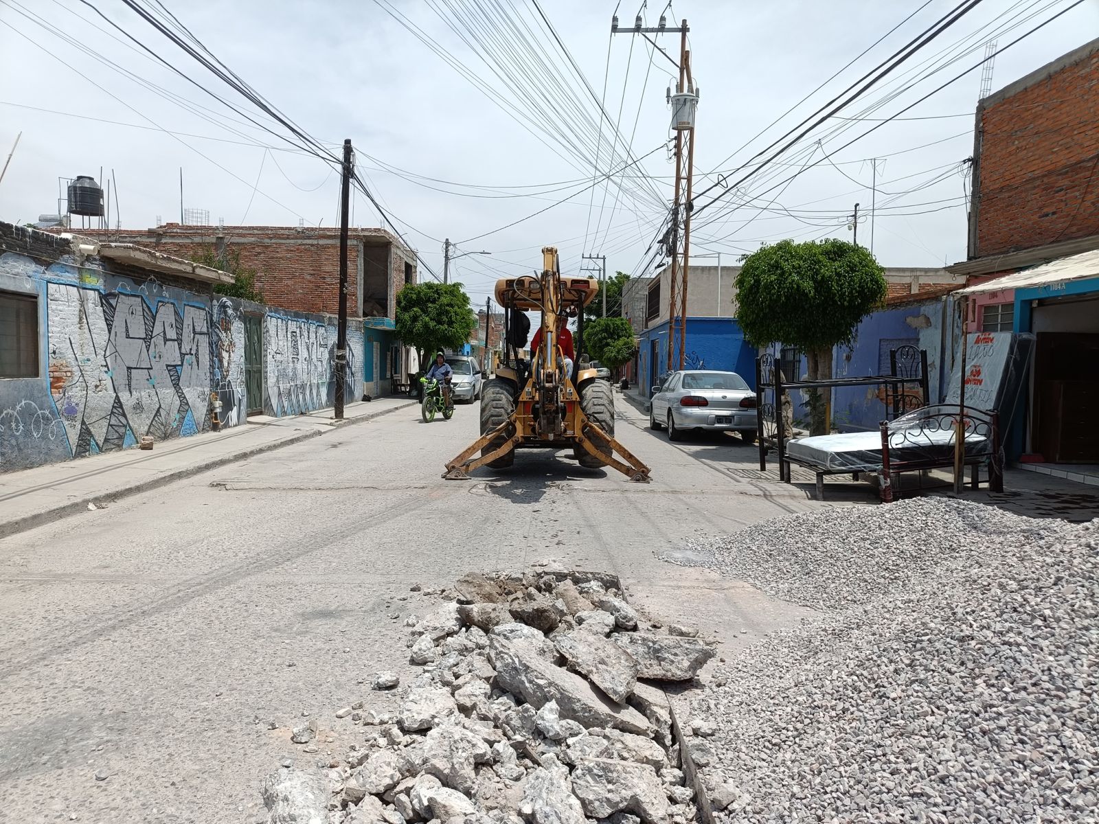 Interapas amplía obra sanitaria en la Tercera Grande